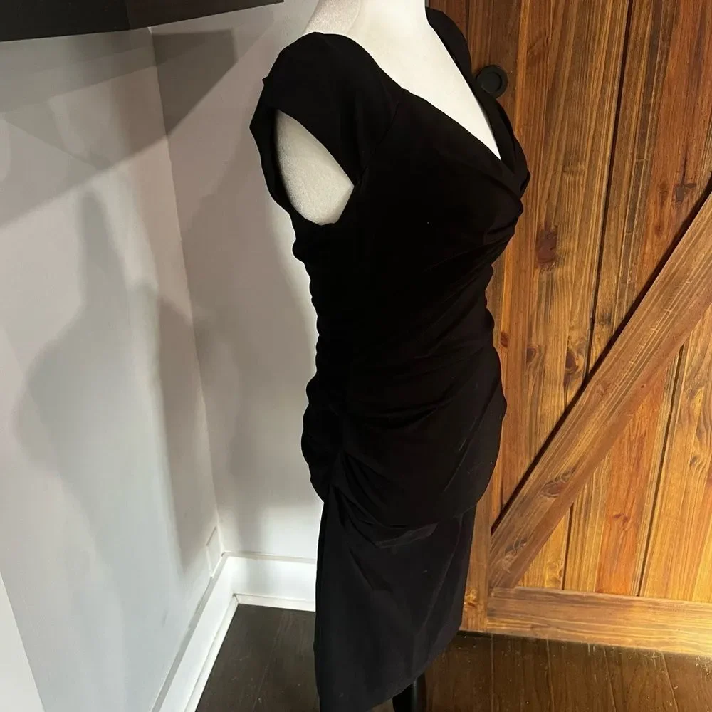 Le Chateau Beautiful Black Dress - Picture 4 of 12